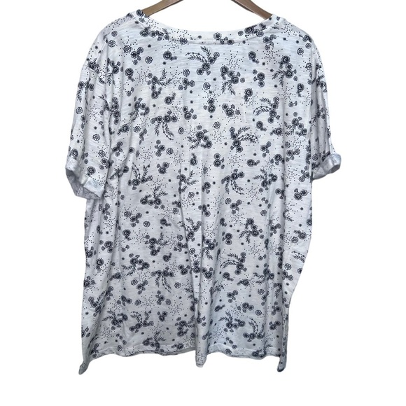 Addition Elle Love & Legend Off White & Black Floral Tshirt Boyfriend Fit - Picture 3 of 8